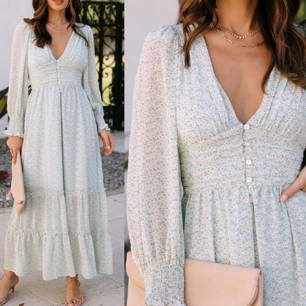 ACOA Like a Melody Ditsy Daisies Flowing Tiered Maxi Dress